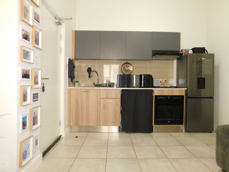 1 Bedroom Property for Sale in Firlands Western Cape